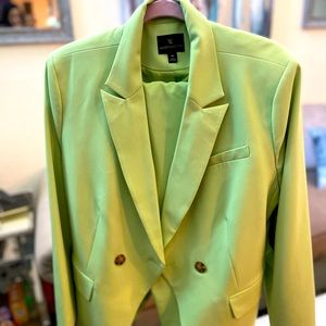 I mean….can we just stop and stare a moment!?